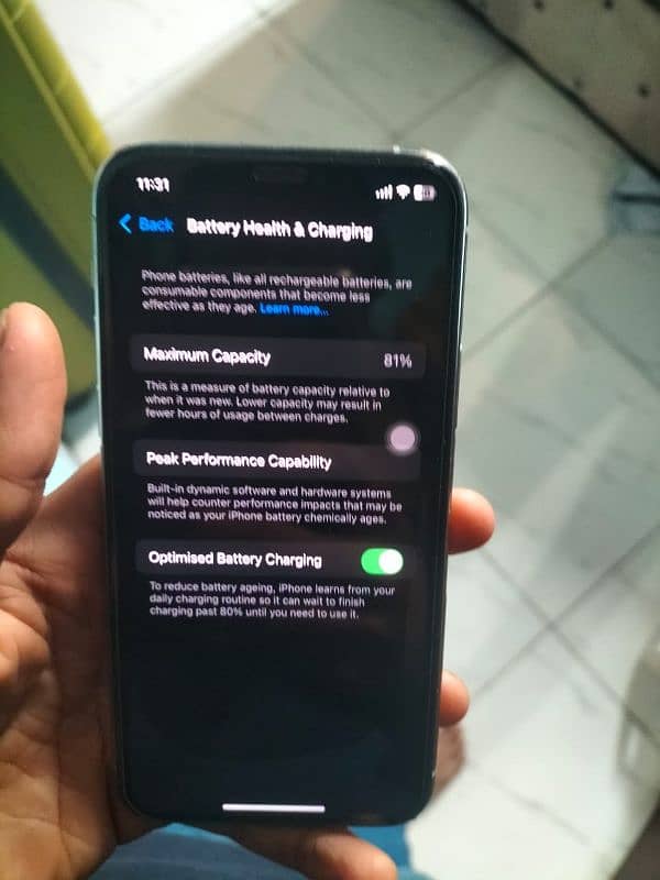 11 pro pta approved 64 gb battery health/ 81 2