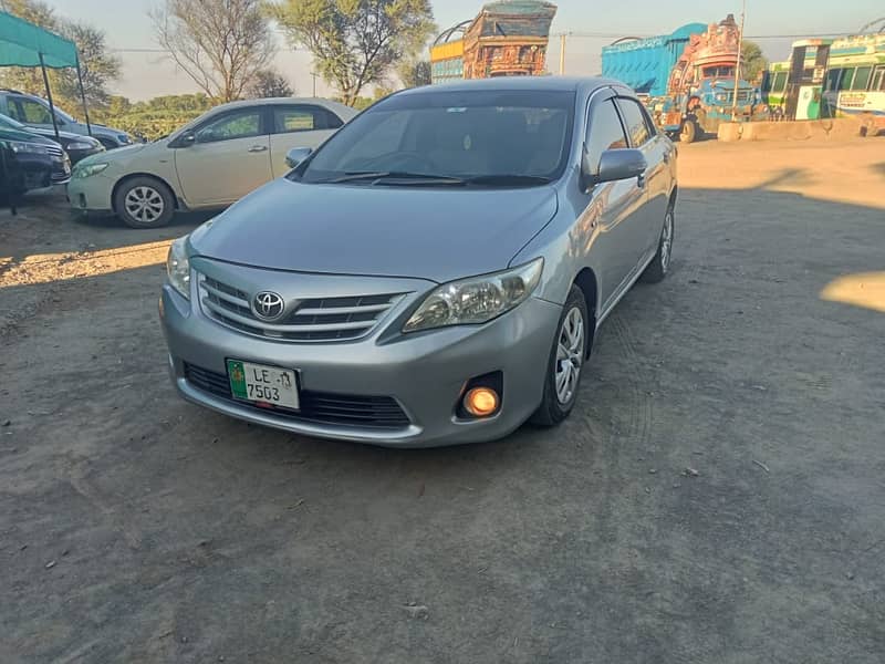 Toyota Corolla GLI 2013 4