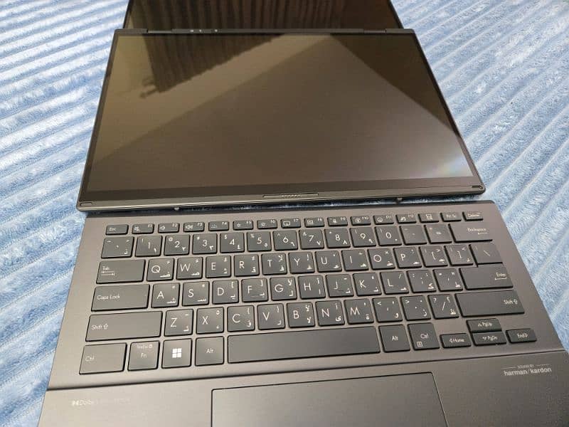 ASUS Zenbook DUO (2024) 6