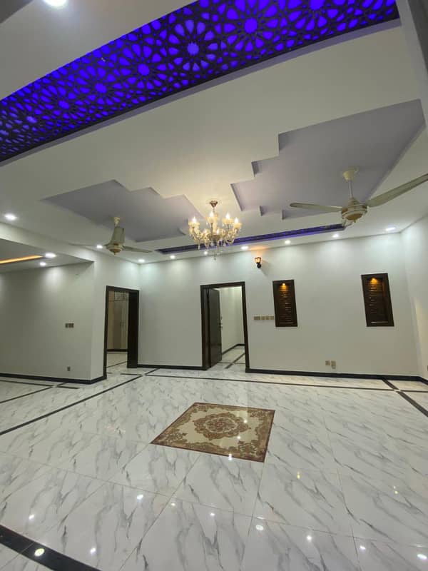 "Spacious & Well-Ventilated Basement with Windows & Open-Air Spaces & Park facing for Rent in Bahria Enclave!" 4