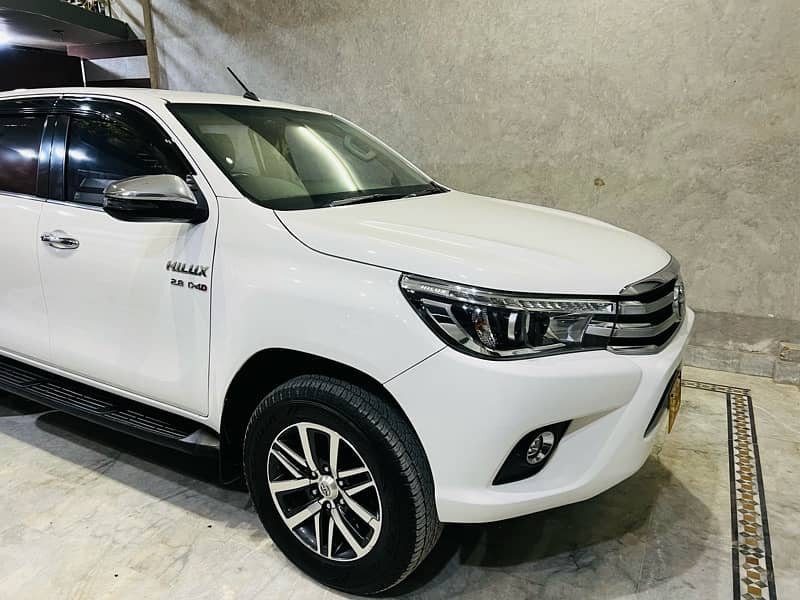 Toyota Hilux 2019 1