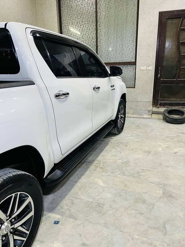 Toyota Hilux 2019 6