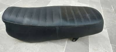 Suzuki GS150 Original Seat in Good Condition