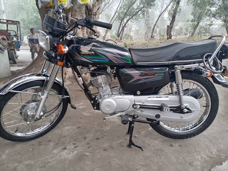 Honda CG 125 2023 0