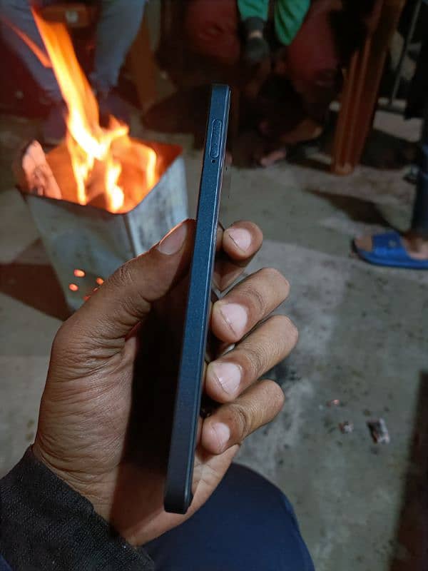 Oppo Reno 11F 4