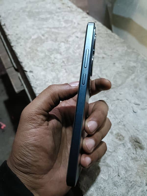 Oppo Reno 11F 7