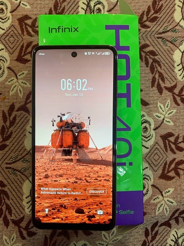 Infinix hot 40i 128/8 with warrantly and box. 2