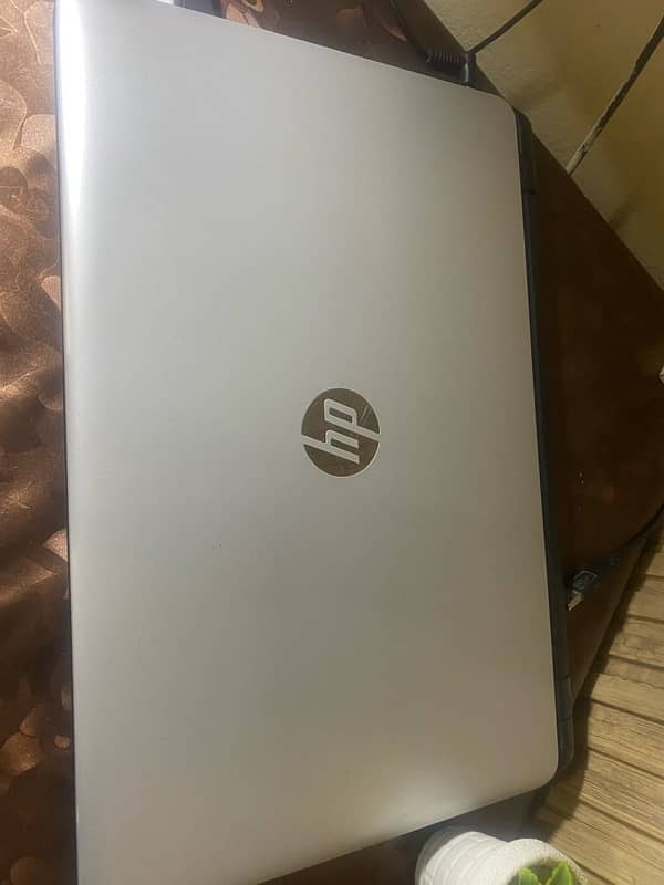 Laptop HP 350 1