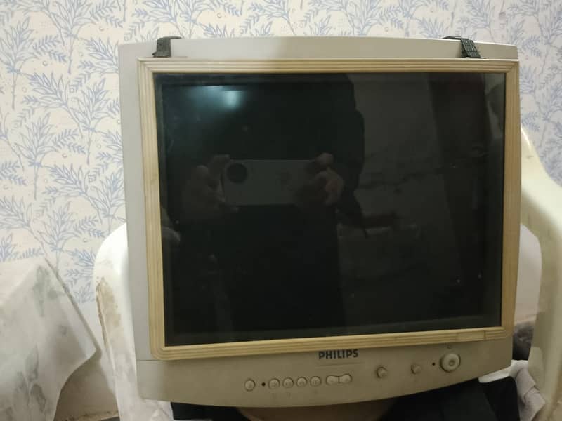 Philips Computer CRT Monitor 14-in in Working Condition 4