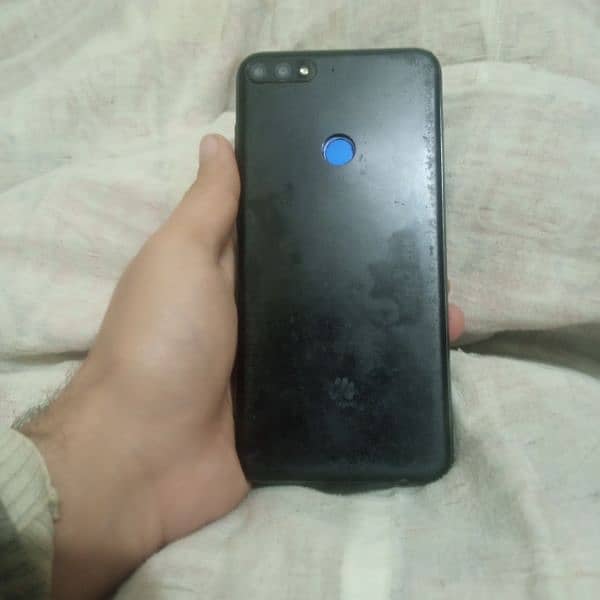 Huawei y7 prime 3/32 for sale 3