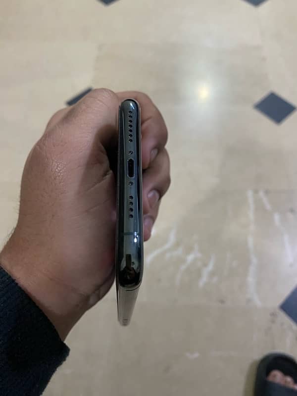 Iphone 11 pro max 5