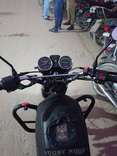 SUZUKI GS150 2016