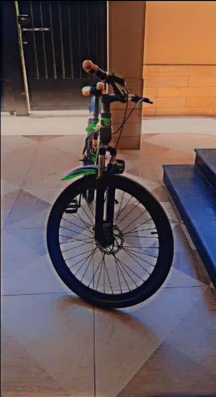 A mountain bike with good condition 0