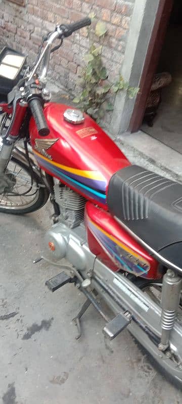 Honda 125 6