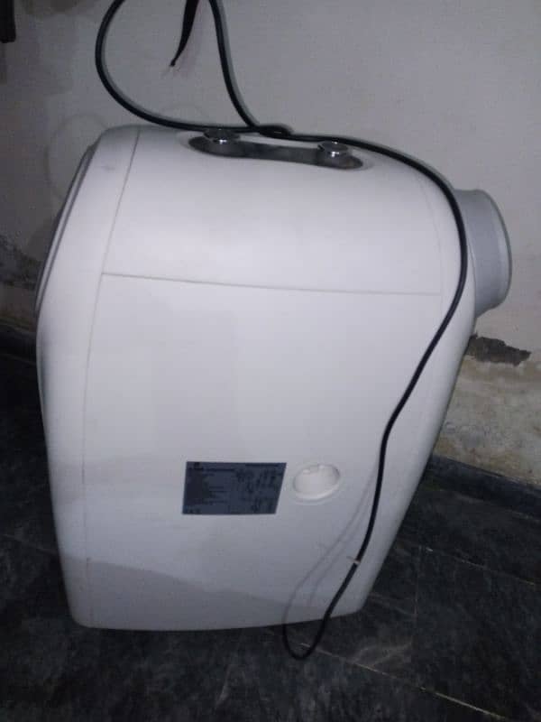 E-Tech ATE-771 1 Ton Portal Air Conditioner 2