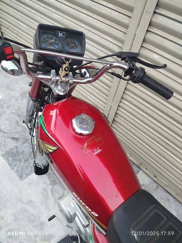 honda 125 bahawalpur ka number pori genuine bike(25,30) Pai lay gay hn 3