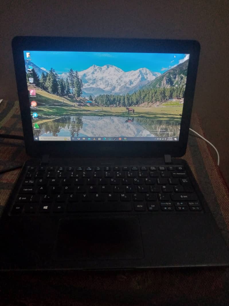 Acer Laptop 0