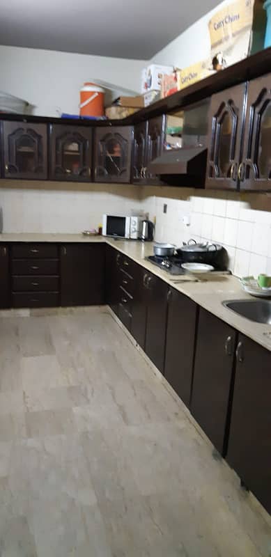 FLAT FOR SALE IN GULSHAN E IQBAL BLOCK 3 5