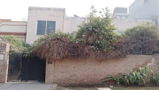 10 Marla Double Storey House in Shah Rukne Alam F Block