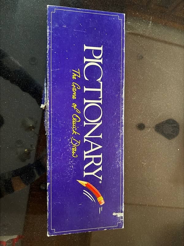 Pictionary Game from Parker Brothers (1993 Vintage) 2