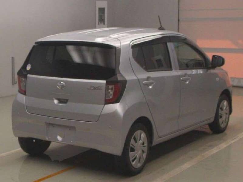 Daihatsu Mira 2021 1