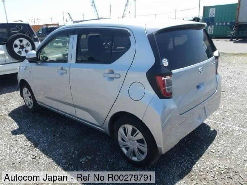 Daihatsu Mira 2021 7