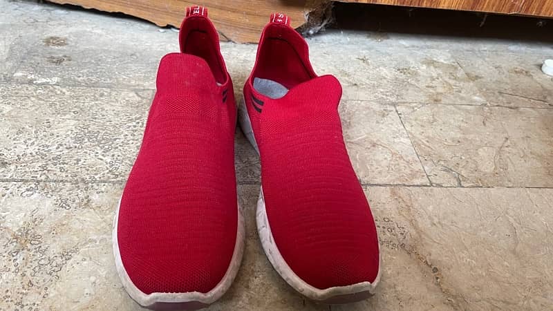 Red Sketchers | Size 45 1