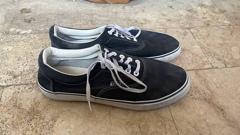 Black Old Schools | Size 44 1