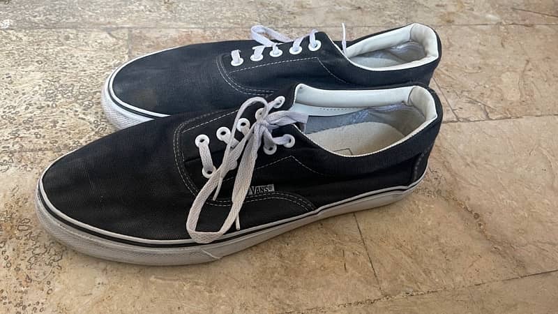 Black Old Schools | Size 44 2