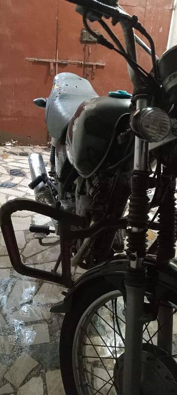 Suzuki Gs150 good condition 4