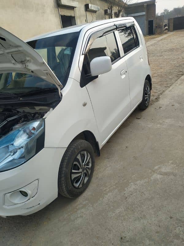 Suzuki Wagon R 2016 1