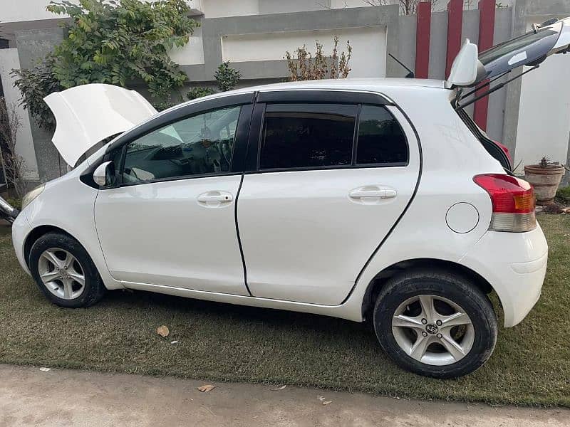 Toyota Vitz 2009 0