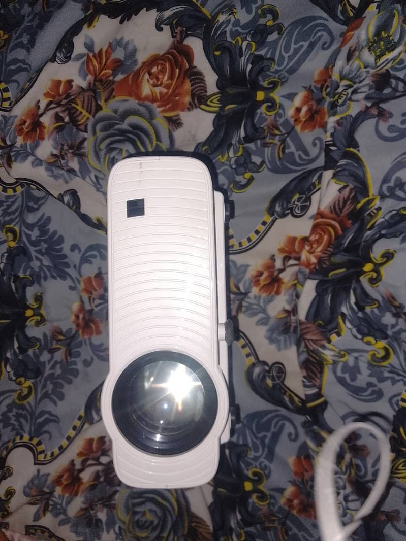 Portable Leb projector 2