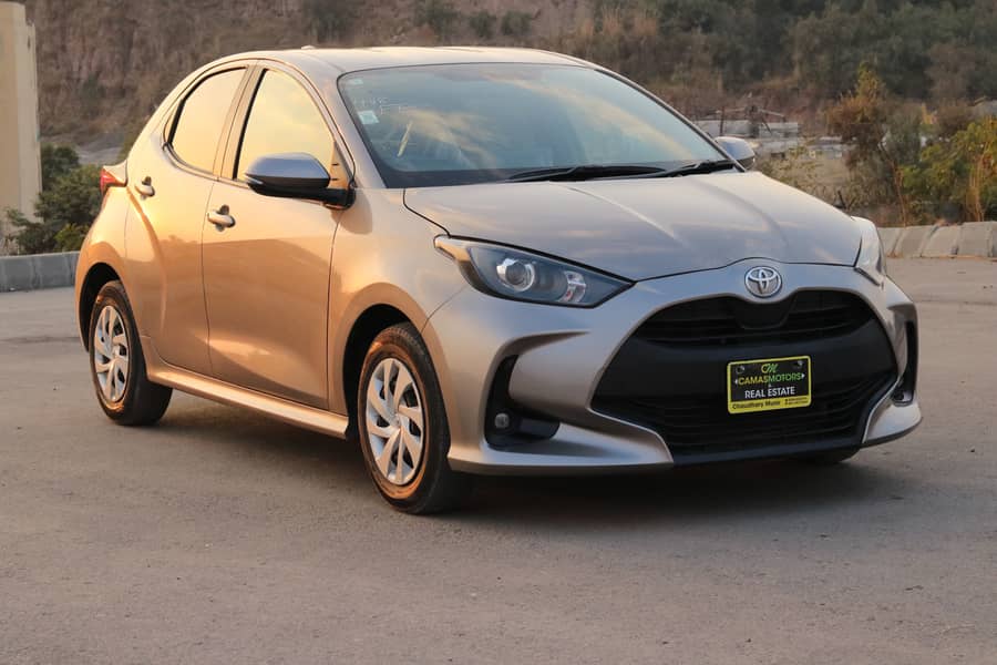 Toyota Yaris 2021 S package 2