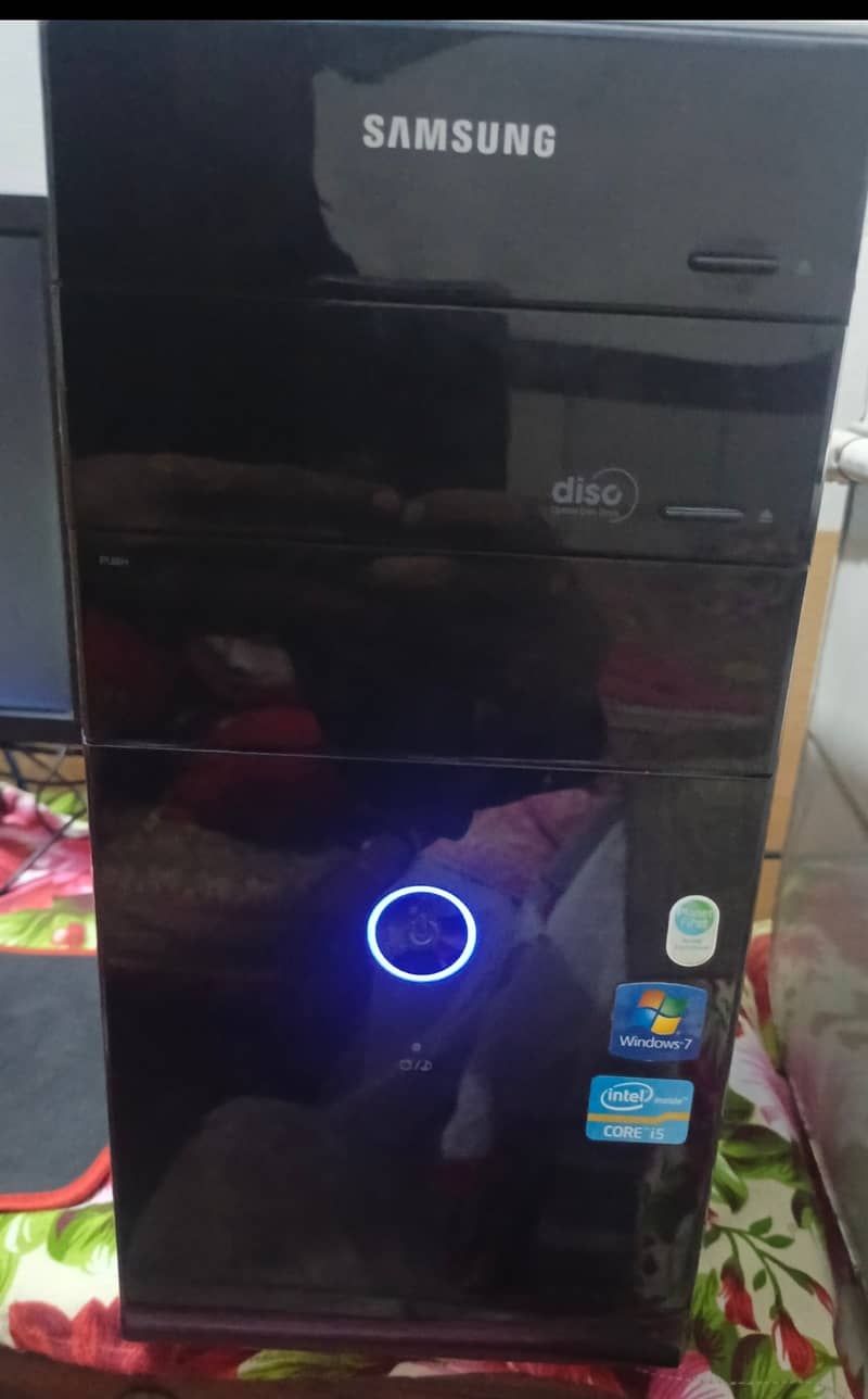 Samsung system led dell. okay condition 0