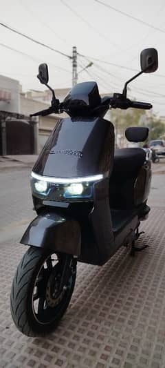 Electric Scooter Hi speed RM -i700