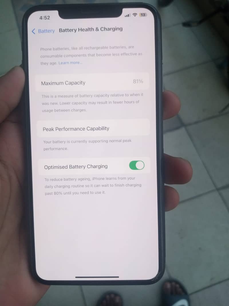 Iphone XS Max Pta Approved 265gb Black 4