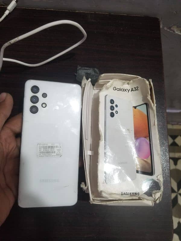 Samsung Galaxy A32 6GB 128GB with original Box and charger 1