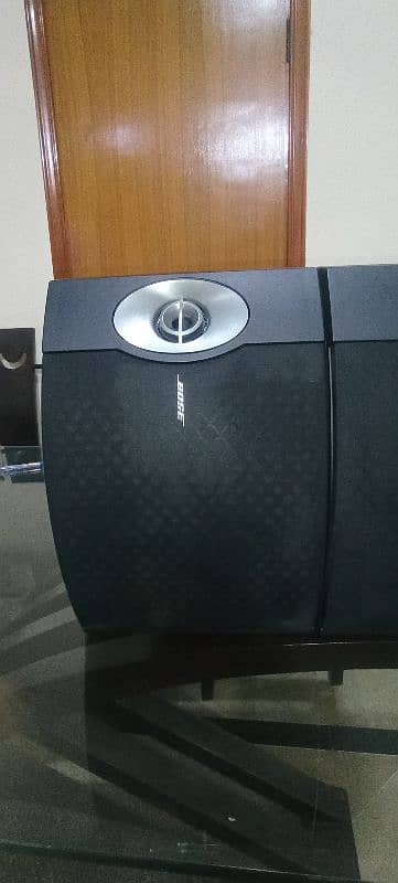 Bose 301-V Stereo Loud Speakers 2