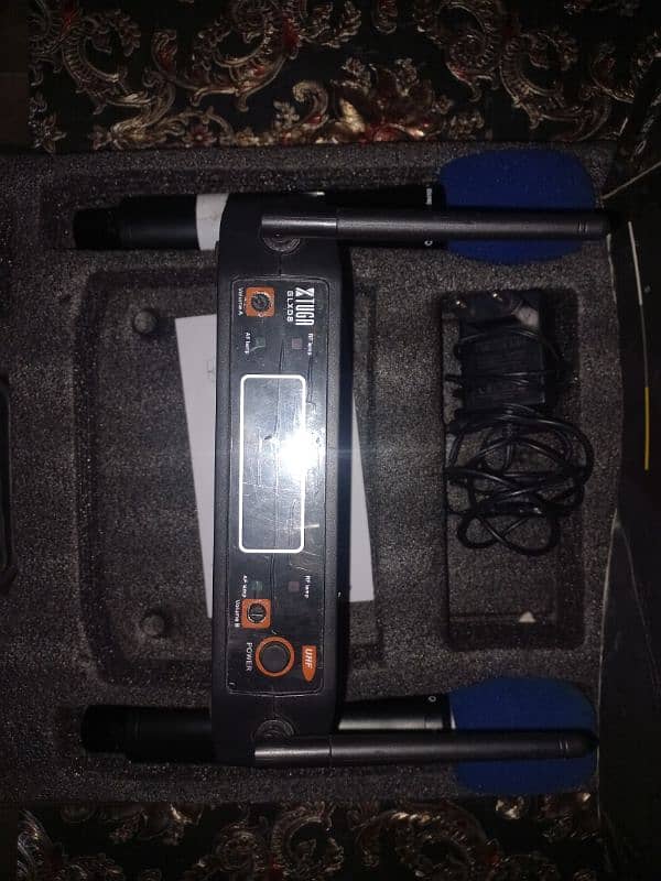 Tuga Wireless Mic Microphone 1