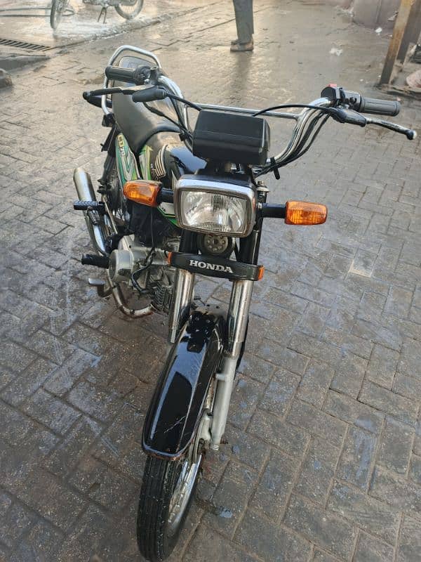 Honda CD 70 2023 7