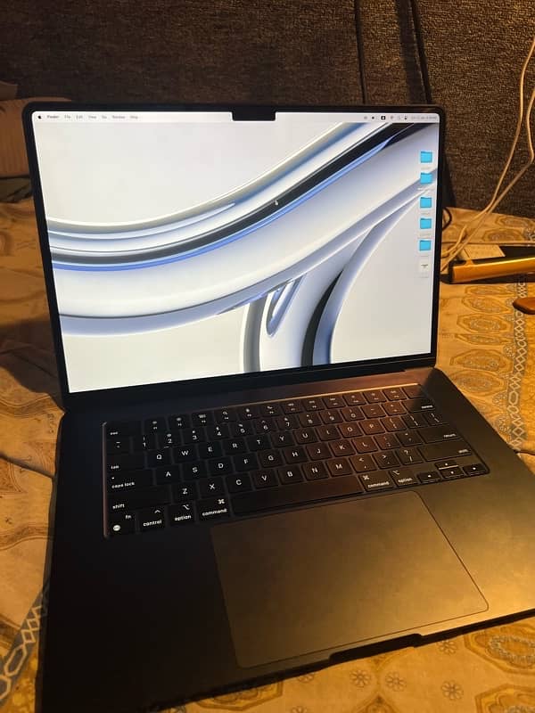 Apple MacBook M2, 2023 15 inch 3