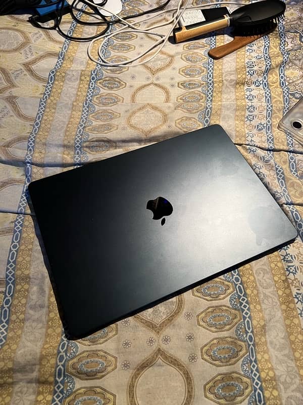 Apple MacBook M2, 2023 15 inch 5