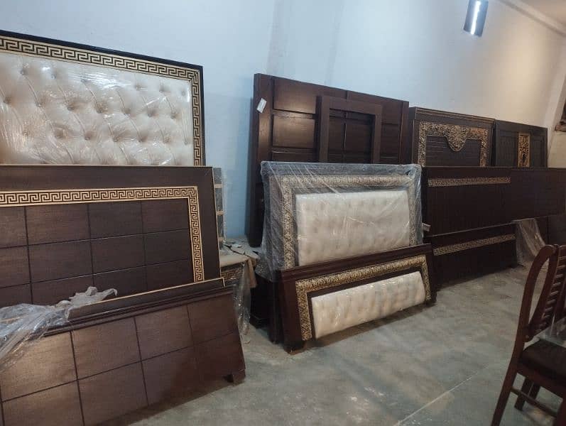 Bed set / Double bed / sidetables / furniture / poshish bed / bed set 3