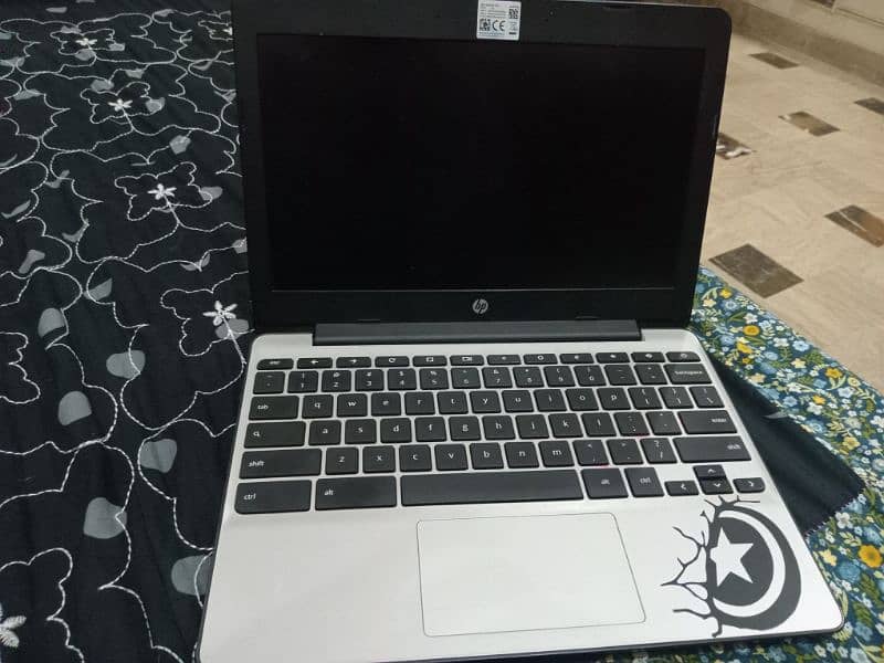 Hp chrome book in ok condition 0