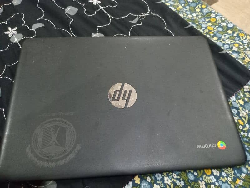 Hp chrome book in ok condition 1