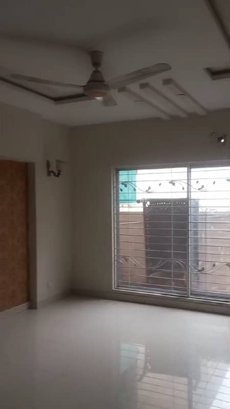 10 Marla House For Sale In Paragon City Lahore 0