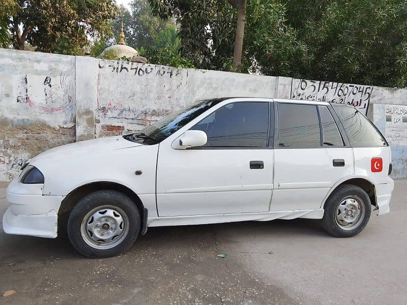 Suzuki Cultus 2012 1