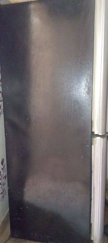 fridge with good condition 3