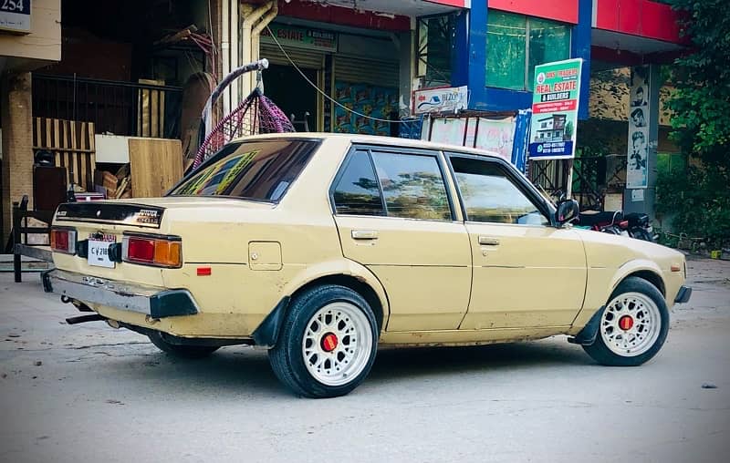 Toyota Corolla GLI 1980 6